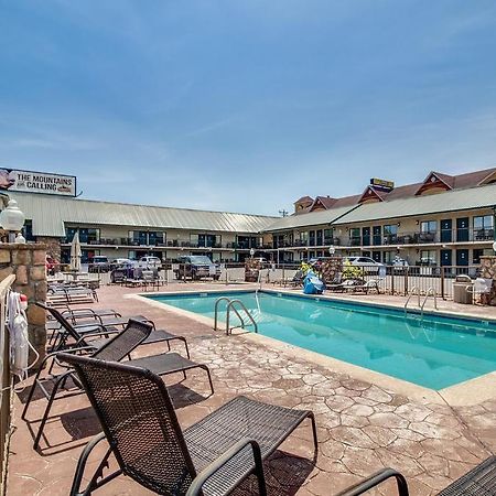Mountain Breeze Motel Pigeon Forge Εξωτερικό φωτογραφία