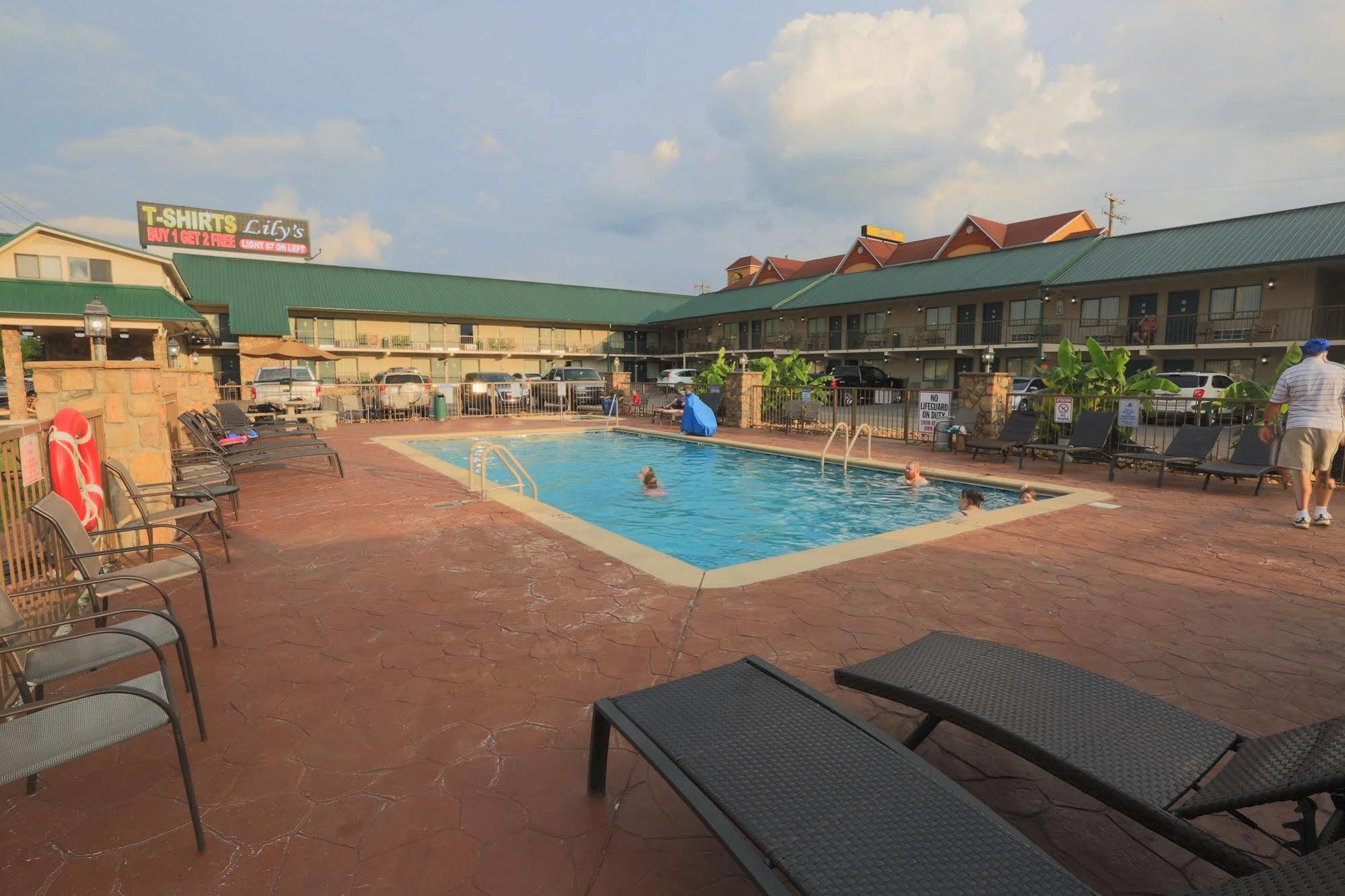 Mountain Breeze Motel Pigeon Forge Εξωτερικό φωτογραφία
